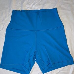 Aritzia Cheeky Hi-Rise 5” Short - Splash Blue - Size 6